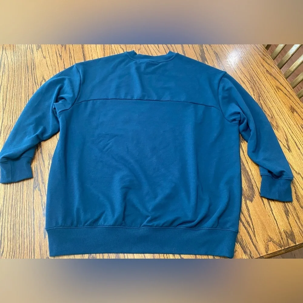 Nike Swoosh Fly Women's S Navy Blue Oversized French Terry Basketball Sweatshirt